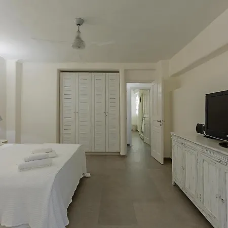 Pergisos Mykonos Villa *